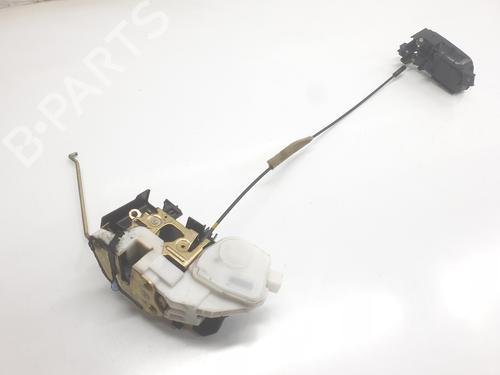 Used Front left lock MITSUBISHI PAJERO III (V7_W, V6_W) 3.2 Di-D (V68W) (160 hp) 31258740