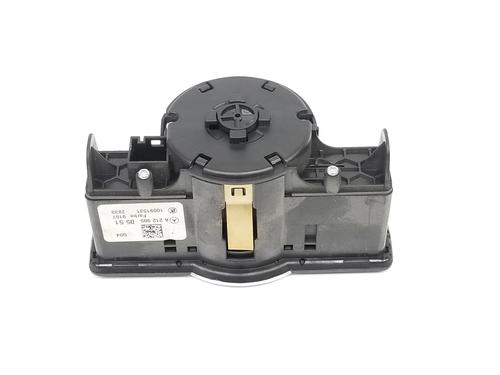 Headlight switch MERCEDES-BENZ CLA Coupe (C117) CLA 220 CDI / d (117.303) | BP9187657I24 