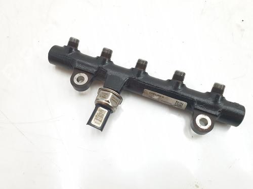 Used Injection rail Injection rail 36782012 36782012