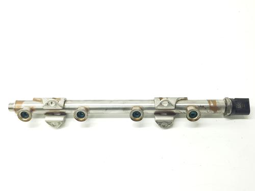 Used Injection rail VW GOLF VII (5G1, BQ1, BE1, BE2) [2012-2021]  25722047