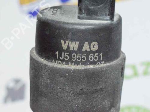 Washer pump AUDI A6 C6 (4F2) 3.2 FSI | BP14121783E24 