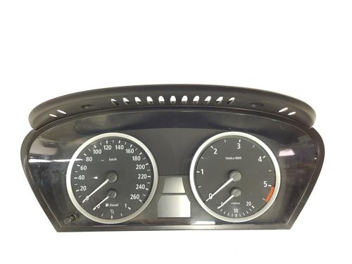 Used Instrument cluster BMW 5 (E60) 525 d (177 hp) 24319214