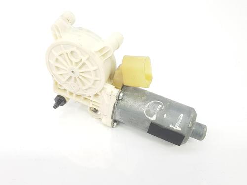 Used Right rear window motor BMW X6 (E71, E72) xDrive 35 d (286 hp) 10704611