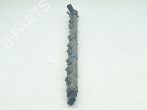 Used Injection rail BMW 5 (F10) 530 d (245 hp) 16238286