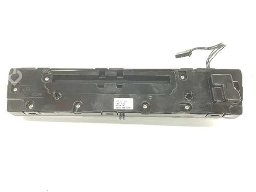 Switch BMW X4 (F26) xDrive 30 d | BP7173575I30 