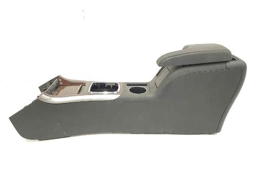 Used Armrest / Center console MERCEDES-BENZ B-CLASS Sports Tourer (W245) B 180 CDI (245.207) (109 hp) 7152669
