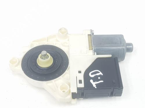 Used Right rear window motor RENAULT MEGANE III Hatchback (BZ0/1_, B3_) 1.5 dCi (BZ09, BZ0D, BZ1W, BZ29, BZ14) (110 hp) 17589915