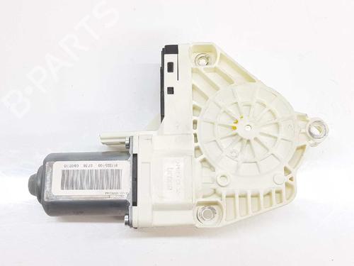 Right front window motor LAND ROVER DISCOVERY III (L319) 2.7 TD 4x4 | BP7787810E20 