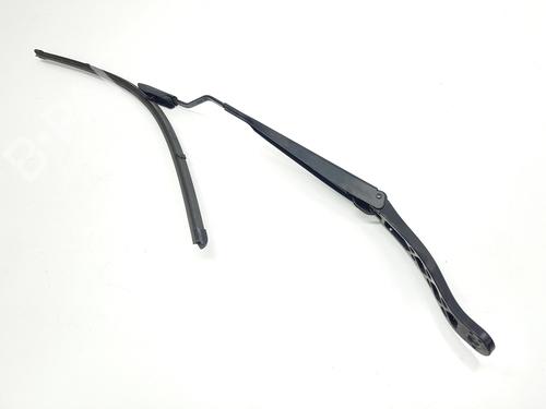 front-windshield-wiper-arm-renault-megane-iv-grandtour-k9amn_-2016-32528227 main image