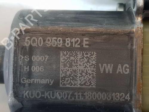 Right rear window motor SKODA OCTAVIA III (5E3, NL3, NR3) 1.0 TSI | BP5231712E22 