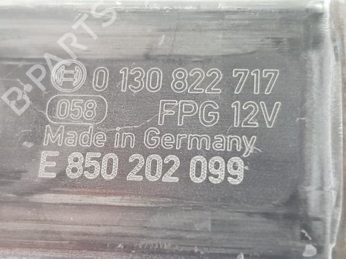 Left front window motor SKODA KAROQ (NU7, ND7) 2.0 TDI | BP36032334E21 - Image 3