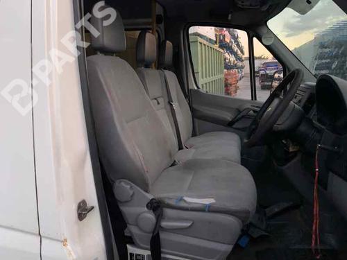 AC compressor VW CRAFTER 30-35 Bus (2E_) 2.5 TDI | BP4877047M34 
