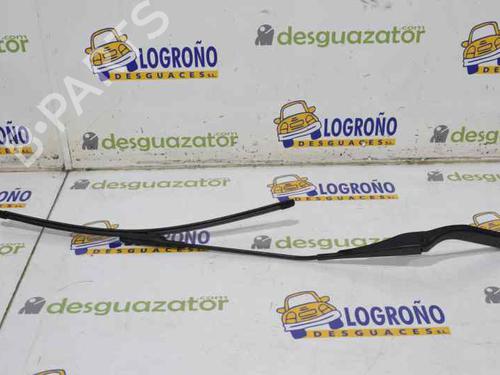 Used Front windshield wiper arm BMW 1 (E81) 118 d (143 hp) 6623066
