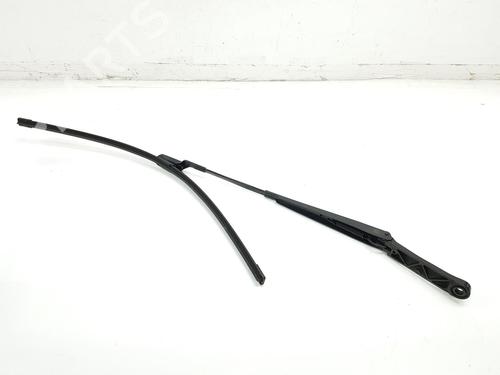 Used Front windshield wiper arm OPEL ASTRA J (P10) 1.4 Turbo (68) (140 hp) 17863796