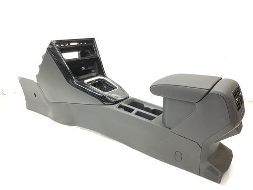 Used Armrest / Center console VW T-ROC (A11, D11) [2017-2025]  27224061