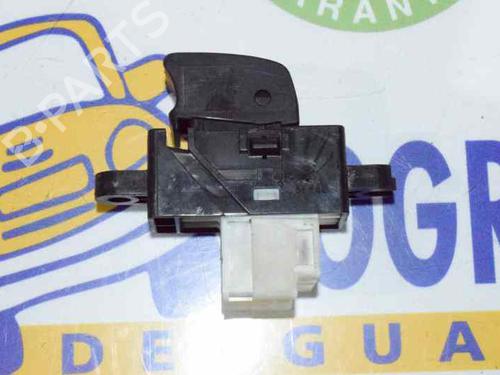 Right rear window switch NISSAN X-TRAIL I (T30) 2.0 | BP1363485I28 
