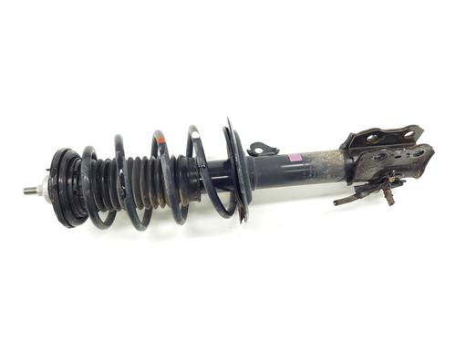 Used Right front shock absorber TOYOTA YARIS (_P13_) 1.5 Hybrid (NHP130_) (101 hp) 24662195