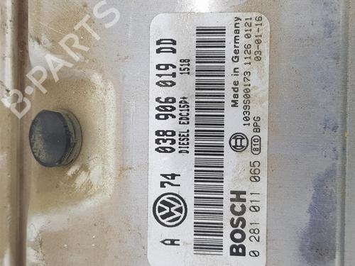 Engine control unit (ECU) VW GOLF IV (1J1) 1.9 TDI | BP8877633M57 