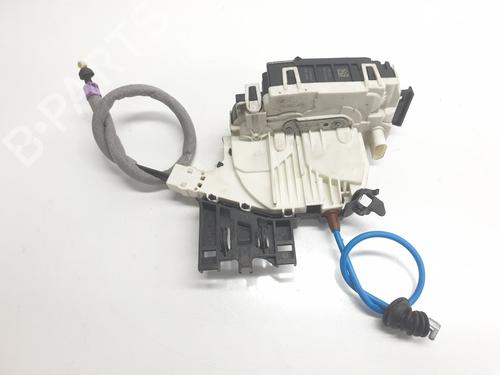 Used Front right lock MERCEDES-BENZ GLA-CLASS (X156) GLA 200 CDI / d (156.908) (136 hp) 28964976
