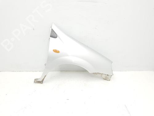 Used Right front fenders NISSAN ALMERA TINO (V10) 2.2 dCi (112 hp) 15214370