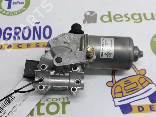 Used Front wiper motor RENAULT MASTER III Platform/Chassis (EV, HV, UV) 2.3 dCi 135 FWD (EV0N, HV0N, UV0N, EV08, HV08, UV08) (136 hp) 3692435