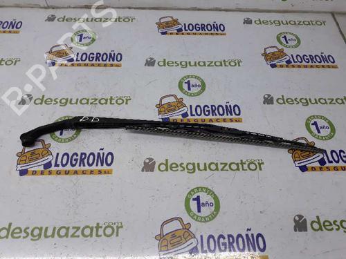 Used Front windshield wiper arm MITSUBISHI PAJERO III (V7_W, V6_W) 3.2 Di-D (V68W) (160 hp) 3660779