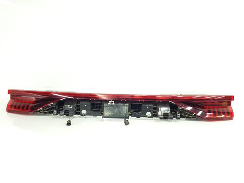 Luz central trasera Luz central trasera AUDI Q8 (4MN, 4MT) 50 TDI Mild Hybrid quattro (286 hp) 33215310 33215310