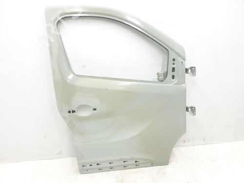 Used Right front door RENAULT TRAFIC III Van (FG_) 1.6 dCi 140 (FGMA, FGMC) (140 hp) 29716910