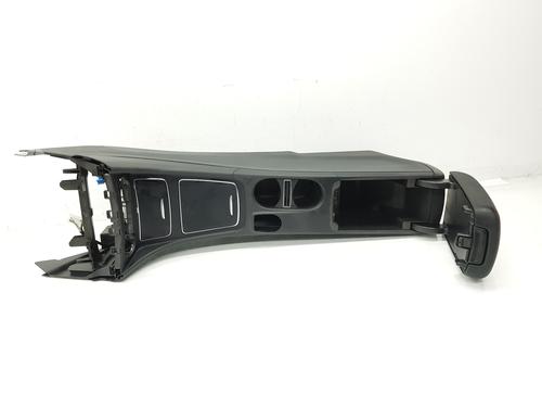 Armrest / Center console MERCEDES-BENZ GLA-CLASS (X156) GLA 180 (156.942) | BP22408062I20 