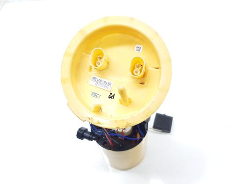 Used Fuel pump BMW X1 (E84) xDrive 18 d (143 hp) 29630679