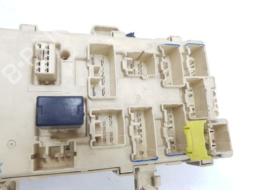 Fuse box TOYOTA LAND CRUISER 90 (_J9_) 3.0 TD (KZJ90_, KZJ95_, KZJ90R, KZJ95R, KZJ90W, KZJ95W) | BP25868278E1 