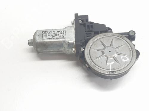 Rudehejsemotor bagstkærm højre TOYOTA HILUX VII Pickup (_N1_, _N2_, _N3_) 2.5 D-4D (KUN15, KUN35) (144 hp) 24220274