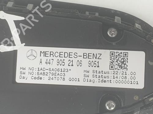 Left front window switch MERCEDES-BENZ VITO Van (W447) 114 CDI (447.601, 447.603, 447.605) | BP36679147I27 - Image 3