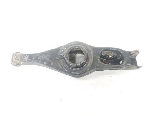 Used Right rear suspension arm MITSUBISHI PAJERO III (V7_W, V6_W) 3.2 Di-D (V68W) (160 hp) 8793126