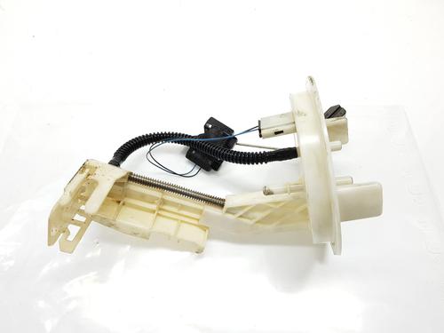 Fuel pump MERCEDES-BENZ C-CLASS (W204) C 200 CDI (204.007, 204.006) | BP15989937M76 