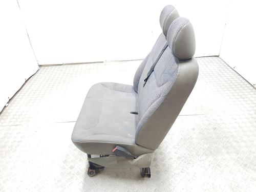 Right front seat NISSAN PRIMASTAR Van (X83) 1.9 dCi 100 | BP9398074C16 
