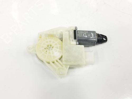 Used Right rear window motor BMW X4 (G02, F98) xDrive 30 d Mild-Hybrid (286 hp) 11354912