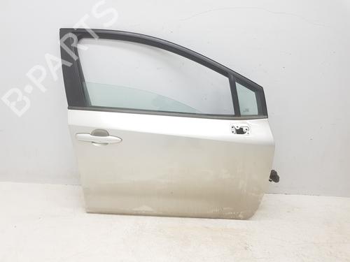 right-front-door-toyota-corolla-hatchback-_e21_-_ea1_-_eh1_-2018-31909393 main image