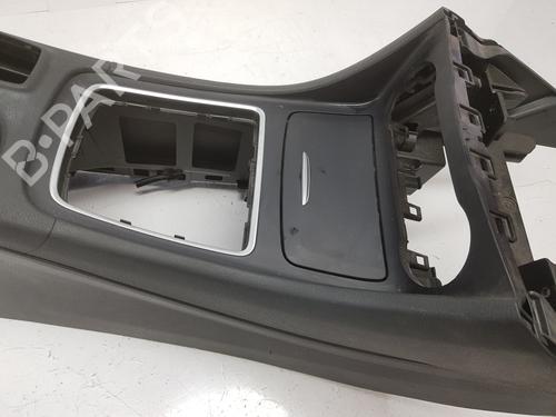 Armrest / Center console MERCEDES-BENZ CLA Coupe (C117) CLA 200 CDI / d (117.308) | BP11129105I20 