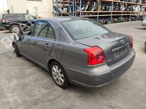 Fuse box TOYOTA AVENSIS Saloon (_T25_) 2.0 VVT-i (AZT250_, AZT250R) | BP6335946E1 