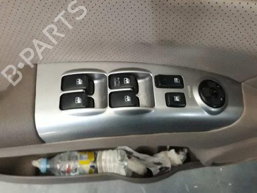 Left front window motor KIA SPORTAGE II (JE_, KM_) 2.0 CRDi 4WD | BP3661135E21 