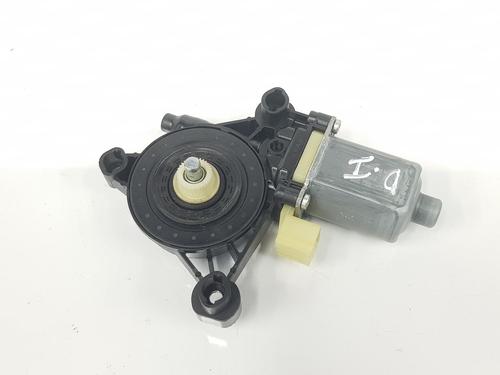 Used Left front window motor AUDI A4 B9 Avant (8W5, 8WD) 2.0 TDI (150 hp) 8082878