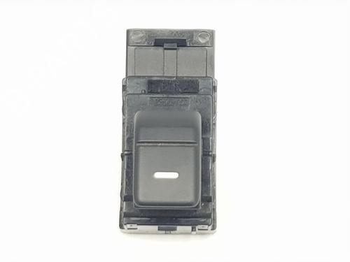 Used Right rear window switch LAND ROVER DISCOVERY III (L319) 2.7 TD 4x4 (190 hp) 8049702