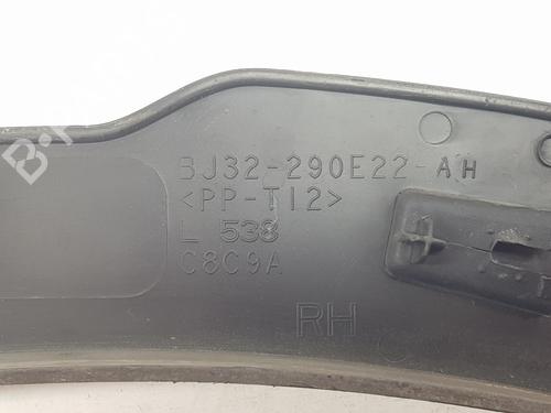 Rear right wheel arch trim LAND ROVER RANGE ROVER EVOQUE (L538) 2.0 D | BP28502583C137 