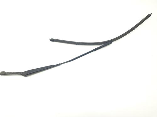 Used Front windshield wiper arm AUDI A6 C7 (4G2, 4GC) 2.0 TDI (190 hp) 30530231