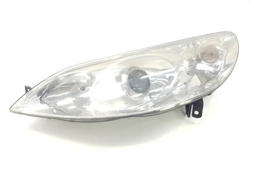 Venstre forlygte Venstre forlygte PEUGEOT 407 (6D_) 1.6 HDi 110 (6D9HZC, 6D9HYC) (109 hp) 39696995 39696995