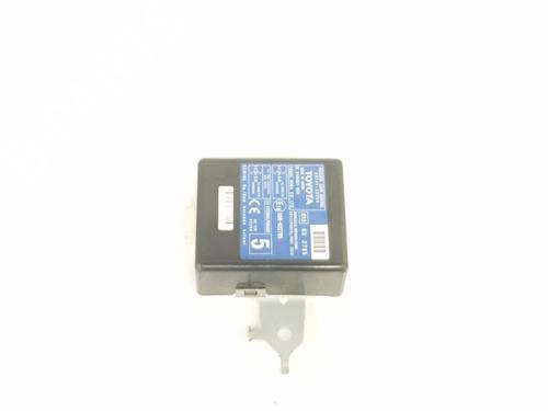 Used Electronic module TOYOTA URBAN CRUISER (_P1_) 1.33 (NSP110_, NSP110) (101 hp) 15409641