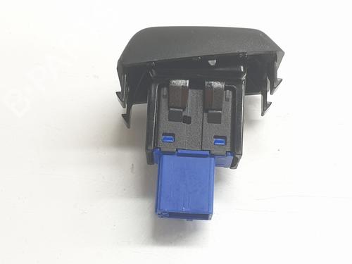 Warning switch SEAT IBIZA V (KJ1, KJG) 1.0 MPi | BP28817538I22