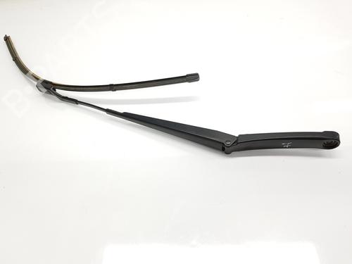 Used Front windshield wiper arm VW TAIGO (CS1) [2021-2025]  26437230