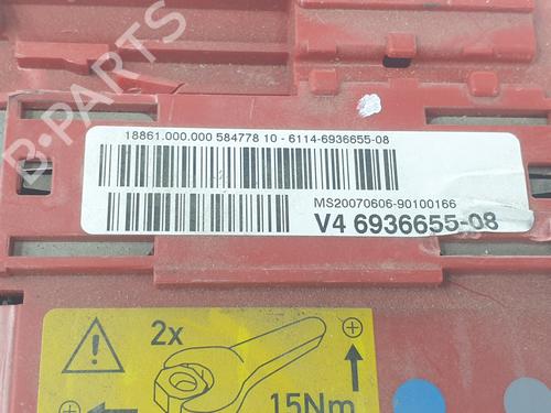 Fuse box BMW 3 Convertible (E93) 325 i | BP20186944E1 